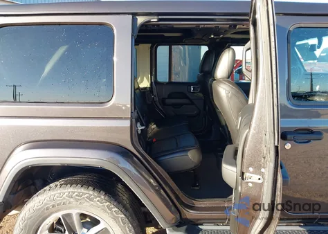 2020 Jeep Wrangler Unlimited Sahara 4X4 from USA, damaged, VIN 1C4HJXEN1LW180460